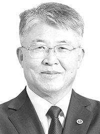 [칼럼] [정책의 맥]딱 한 달 간의 노벨상 후유증…사회·대학에서의 축적과 혁신